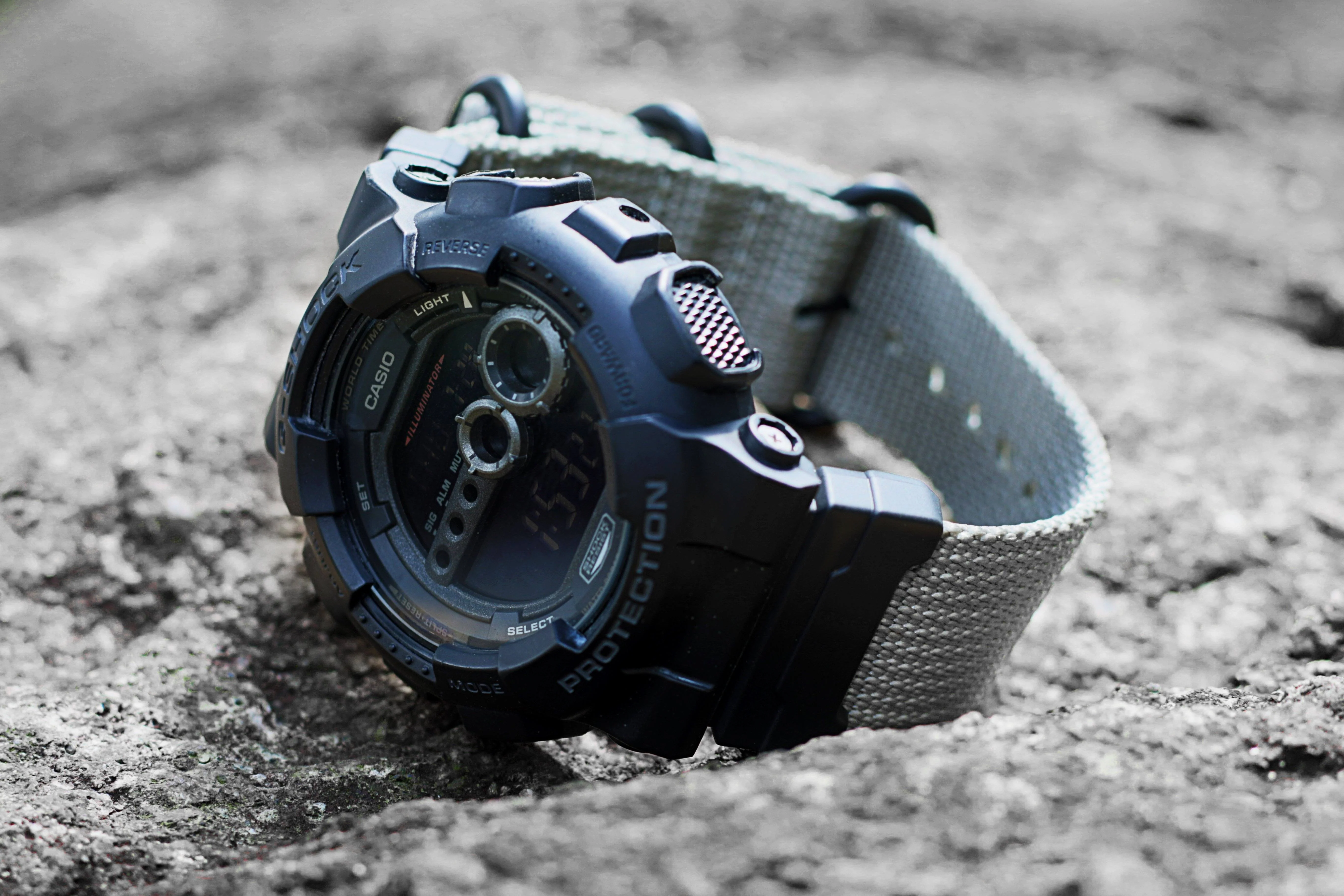 Ballistic Nylon Ash Grey Watch Strap with Casio® G-Shock Compatible Adapter and Spring Bar Tool - Image 3