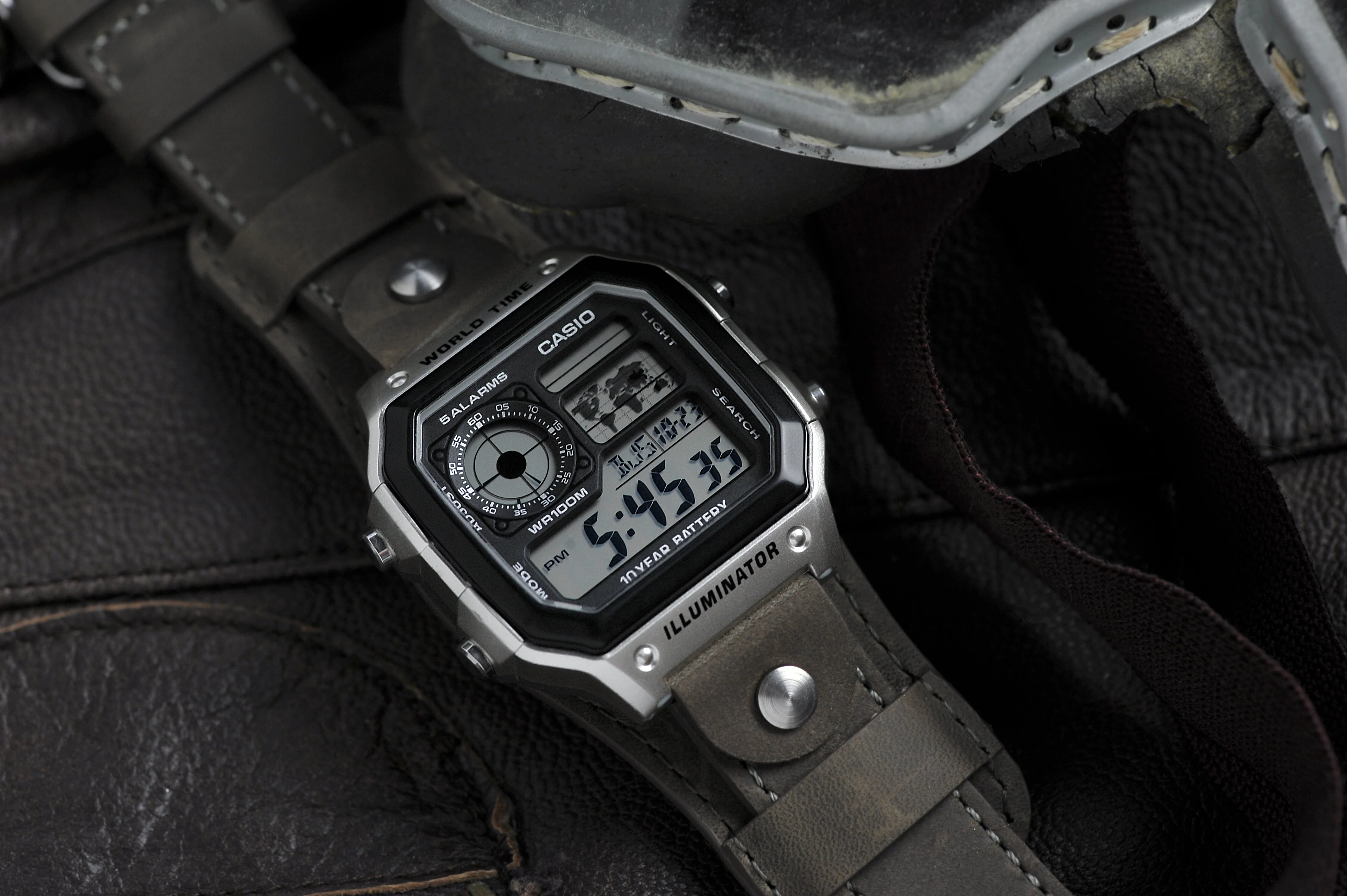 Crazy Horse Muddy Grey Bund Watch Strap - Image 3