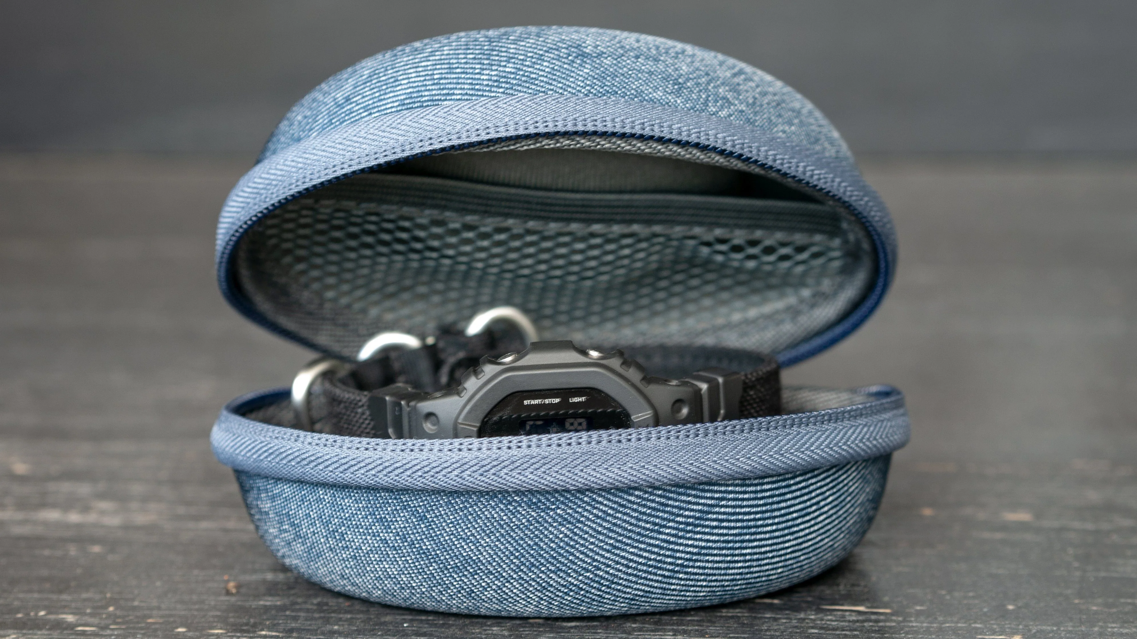 Deluxe Denim Blue Watch Travel Case - Image 4