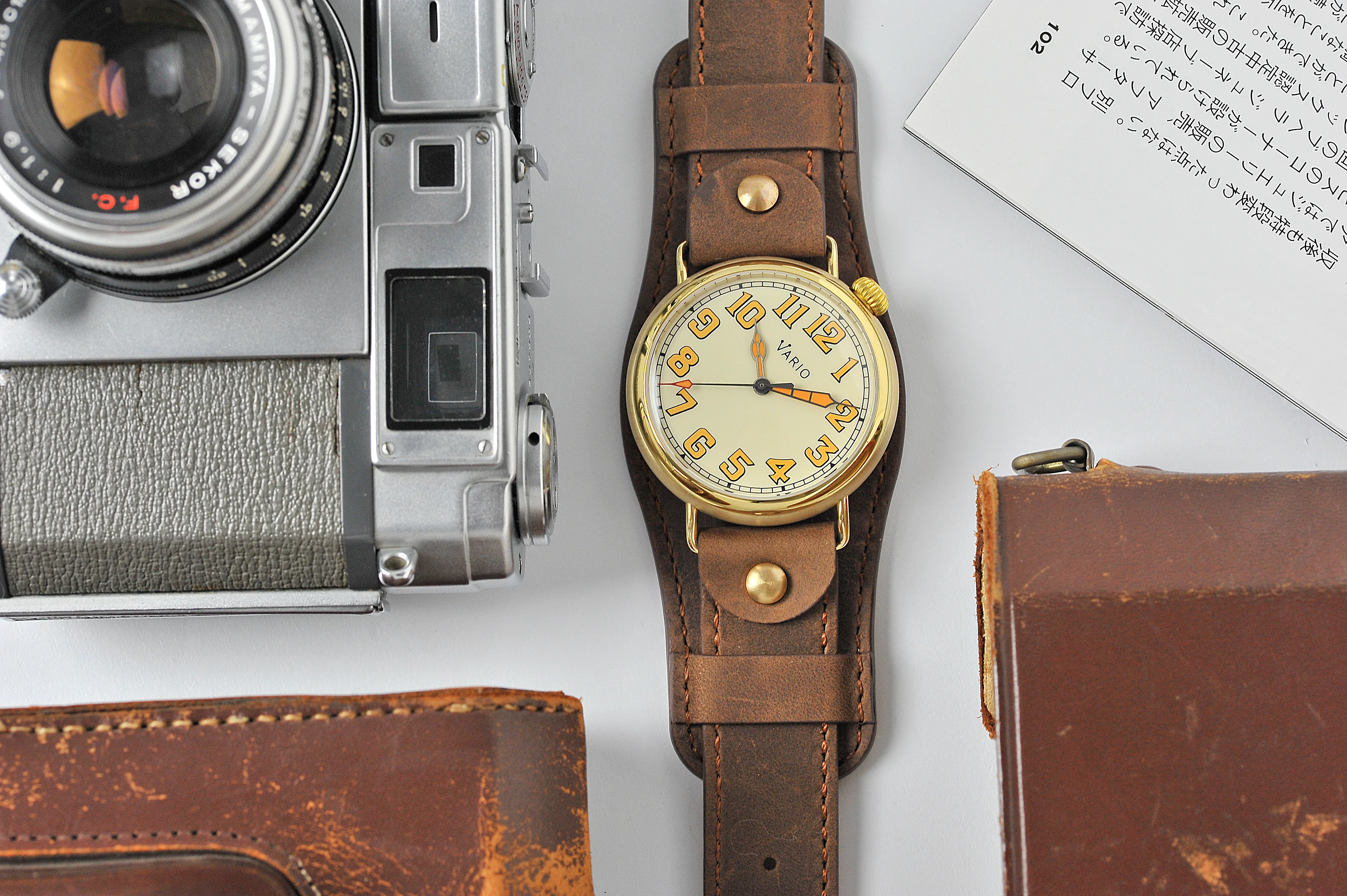 Vario 1918 Pilot Brass Cream Dial with Orange Lume Watch - Image 4