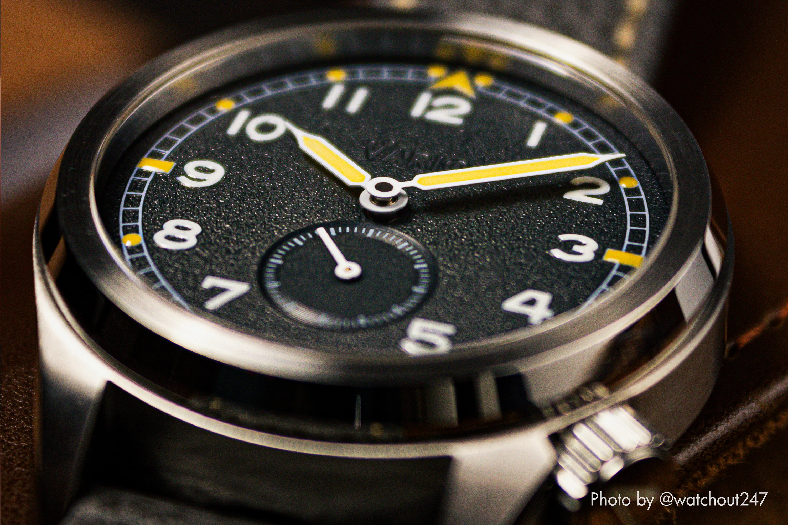Vario 1945 D12 Raven Black Field Watch - Image 7