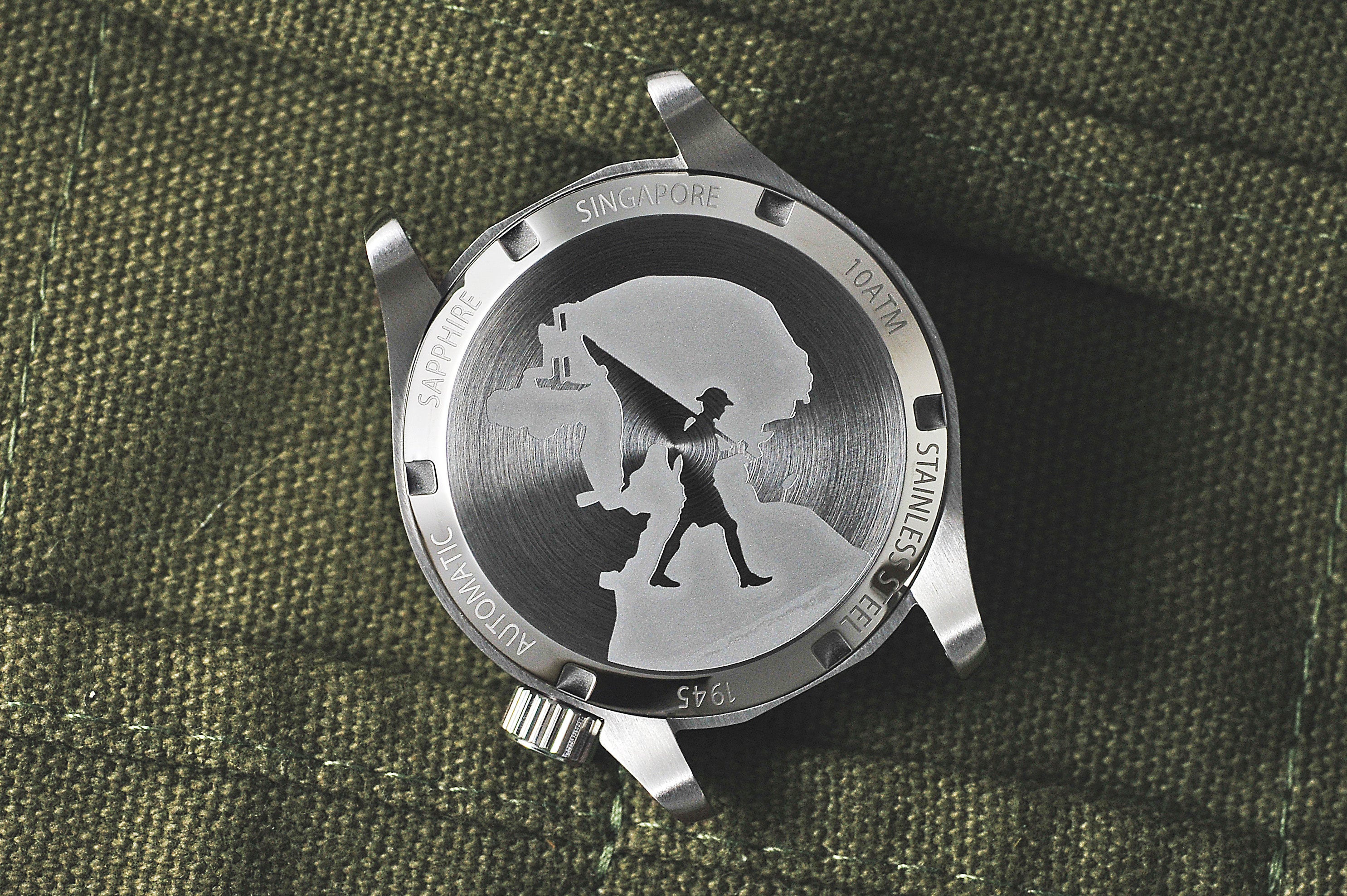 Vario 1945 D12 Raven Black Field Watch - Image 8