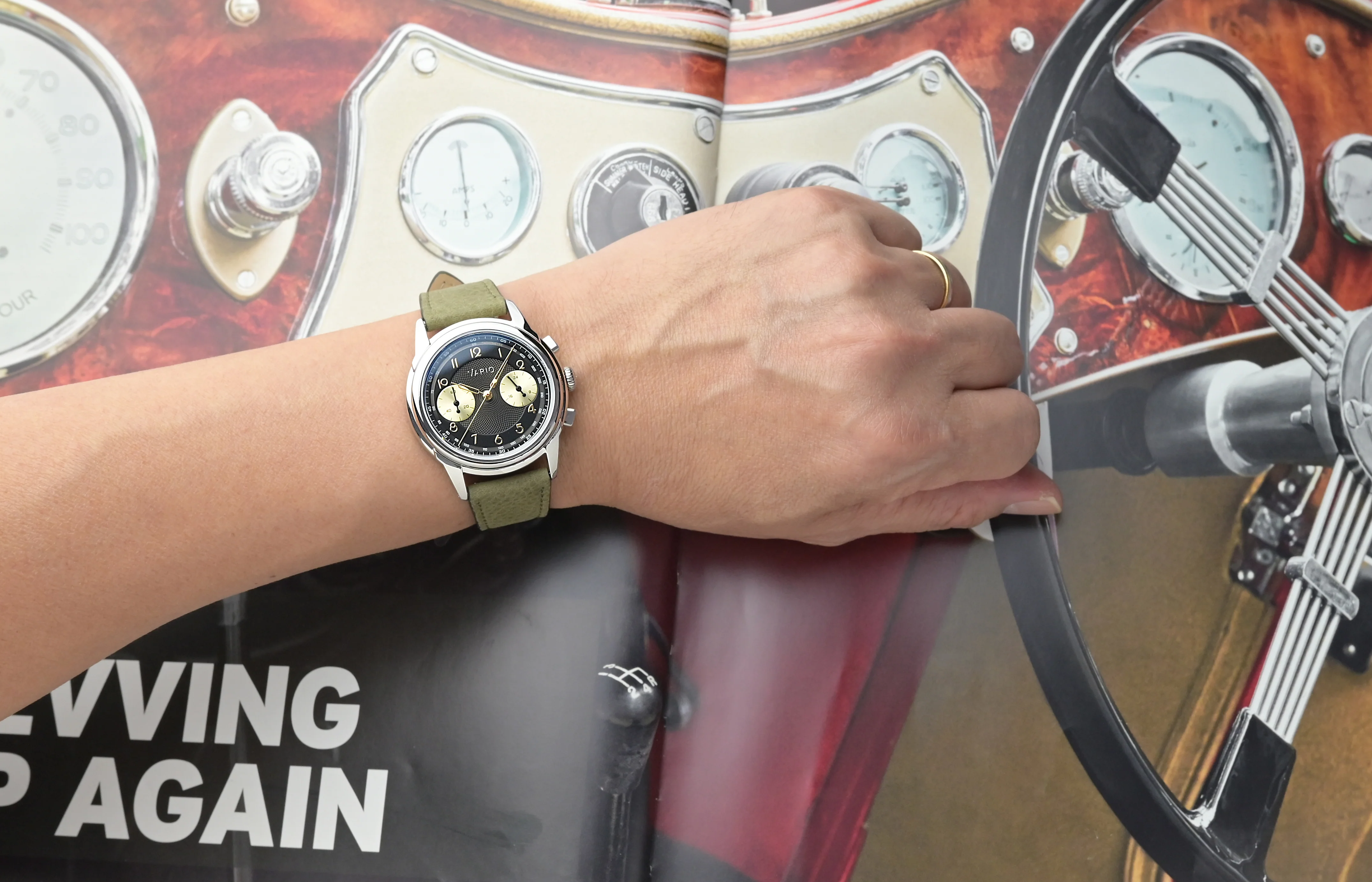 Vario Empire Gunmetal Tuxedo Tachymètre Chronograph Watch - Image 4