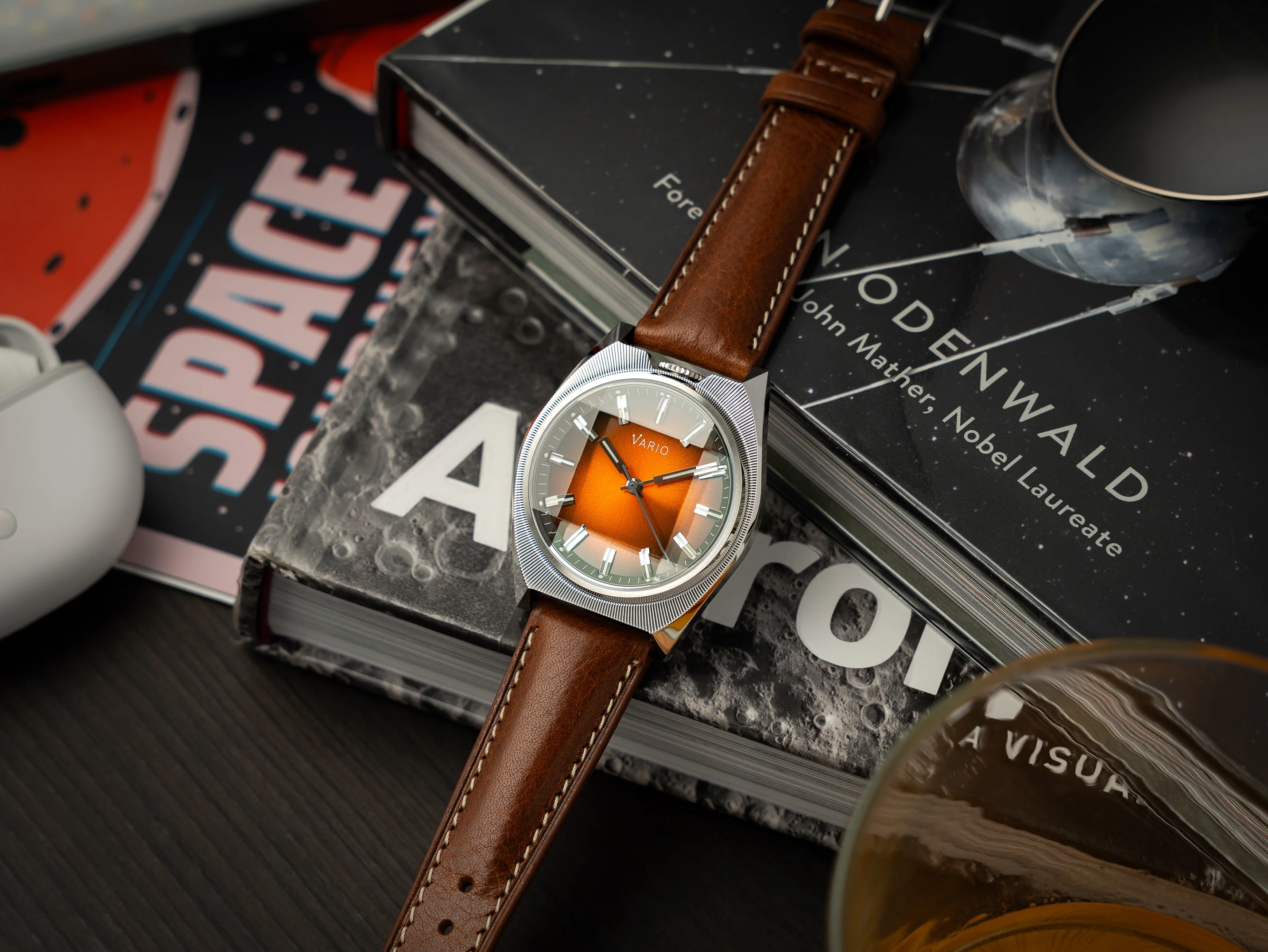 Vario Futurist Watch Sunburst Orange Fume Watch - Image 3