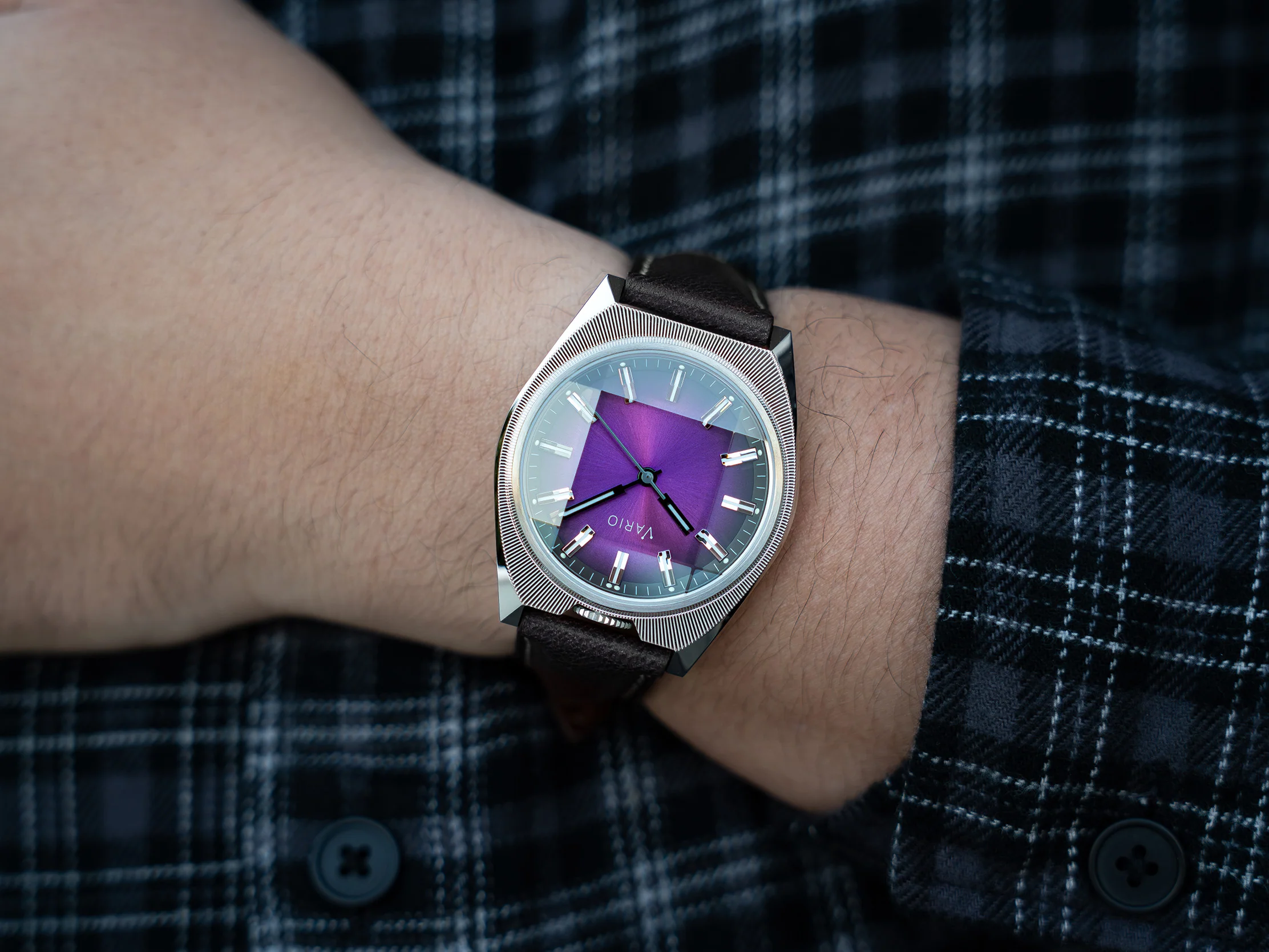 Vario Futurist Watch Sunburst Purple Fume Watch - Image 6