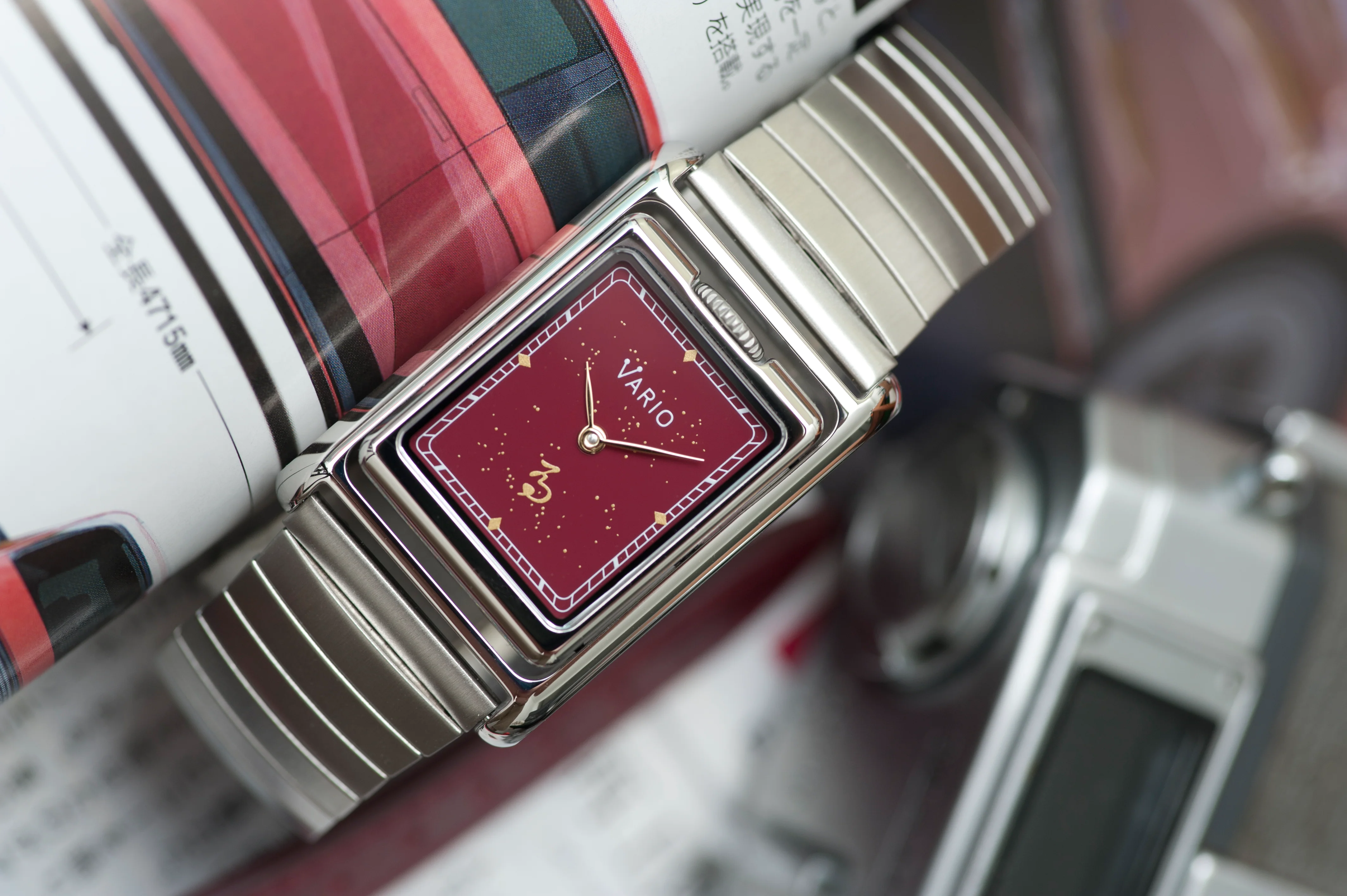 Vario VERSA Reversible Dual Time Year of the Horse Silver-Red Enamel Watch - Image 3